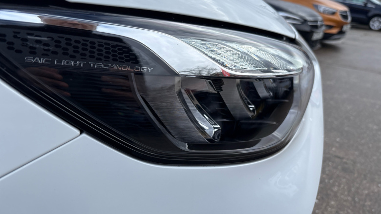 MG HS 1.5 T-GDI Trophy 5dr Petrol Hatchback